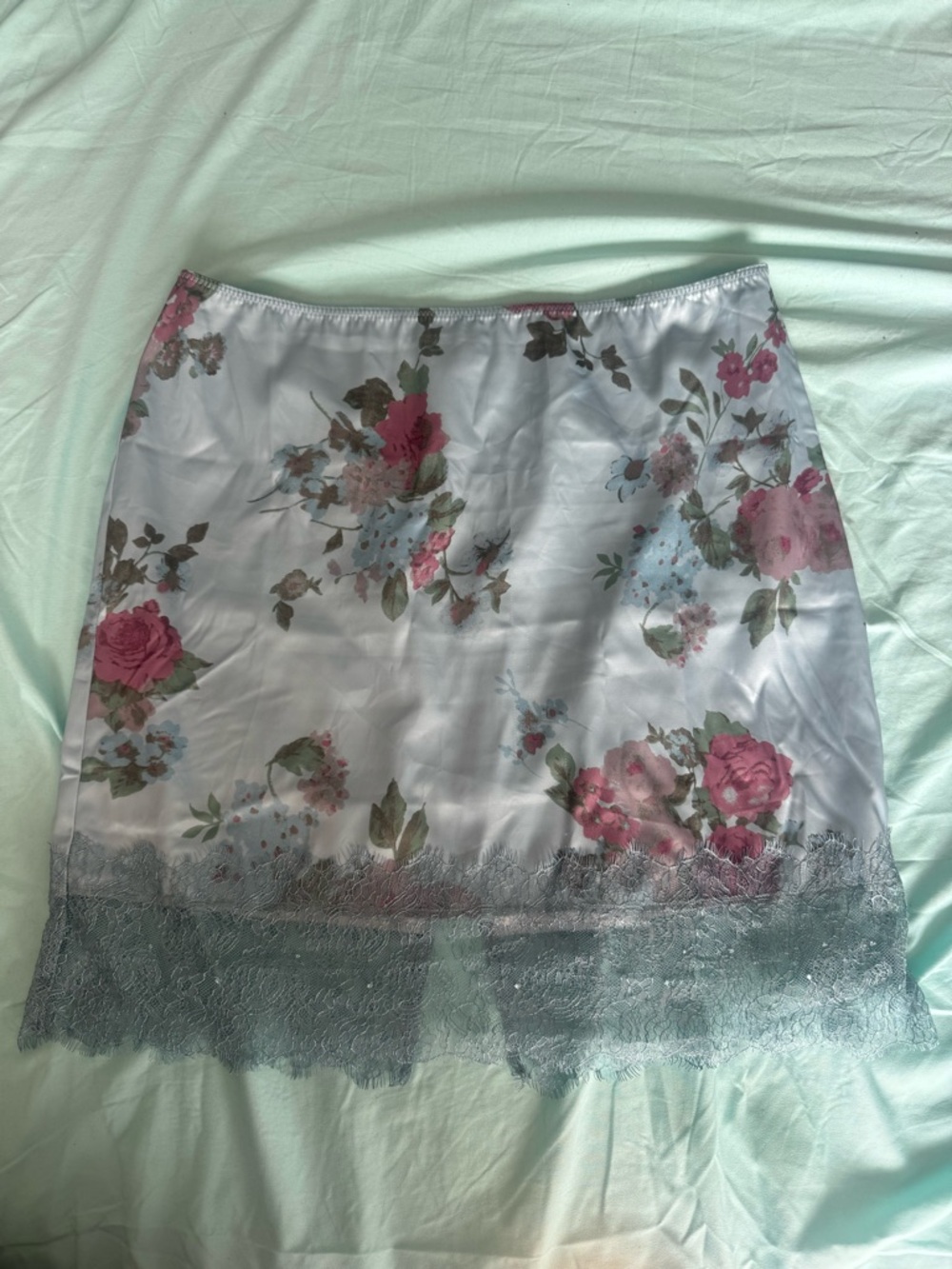 Kimchi Blue Baby Blue Floral Lace-Trim Slip Skirt - Medium